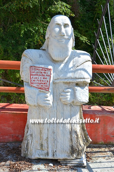 ALPI APUANE (Mortarola di Bedizzano) - "Aronte", scultura in marmo di Mario Del Sarto