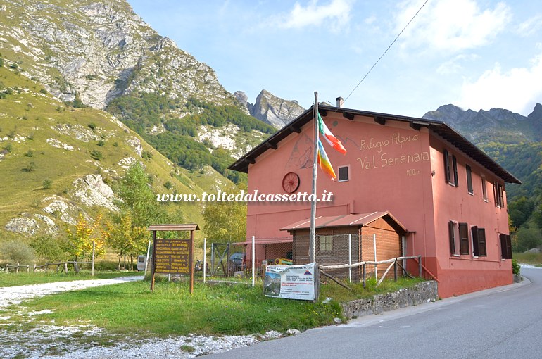ALPI APUANE - Il Rifugio Alpino Val Serenaia (quota 1.100 metri slm)