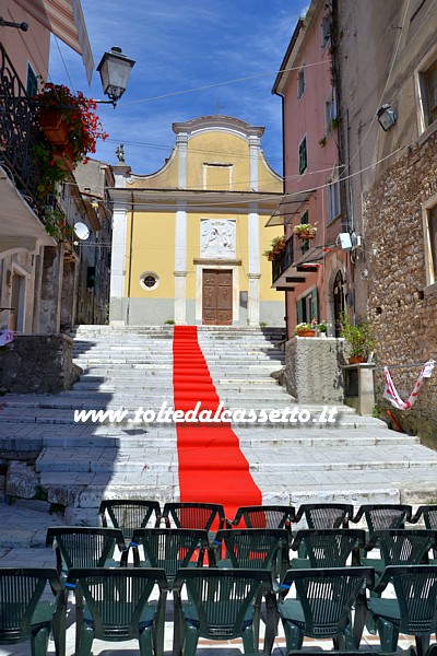 TORANO (Notte e Giorno 2016) - Scalinata della Chiesa di Santa Maria Assunta con "red carpet"