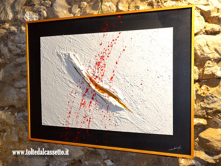 TORANO (Notte e Giorno 2024) - Mix di scultura e pittura "Oro Bianco" di Giorgio Meccheri