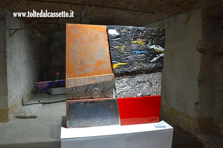 TORANO (Notte e Giorno 2025) - Scultura "Italiani nel Boom" dell'artista Maurizio Martinelli