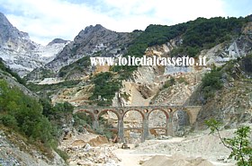 ALPI APUANE (Vallata dei Fantiscritti)  - Panoramica dei Ponti di Vara