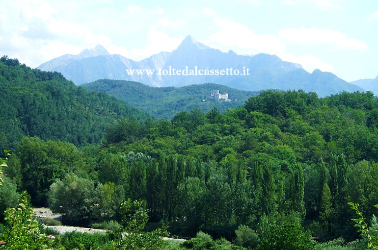 ALPI APUANE - Paesaggio col Castello dell'Aquila di Gragnola