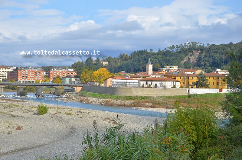 AULLA - Nuovo panorama alla confluenza del fiume Magra col torrente Aulella