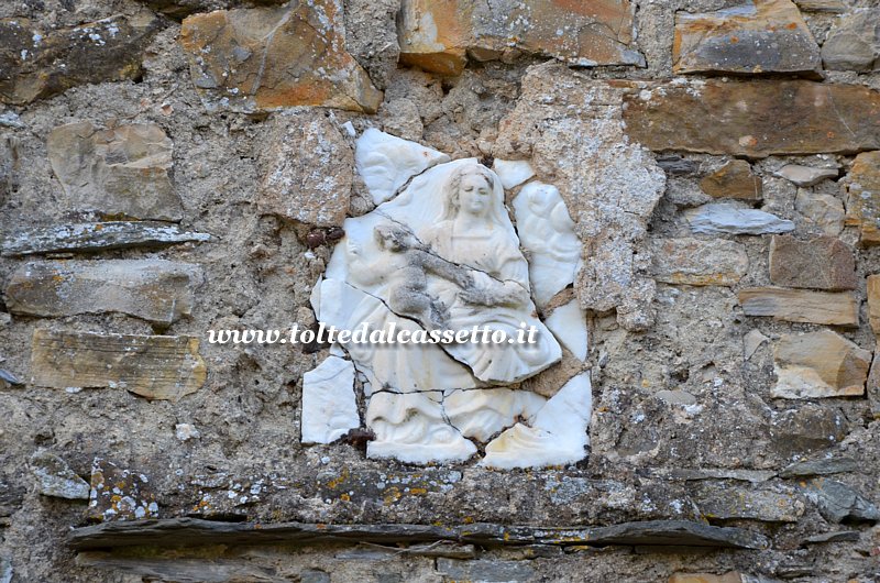 CASTIGLIONE DEL TERZIERE - Antica maest ricomposta dopo un danneggiamento