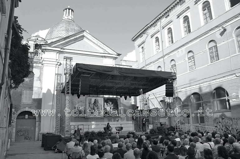 CARRARA (Via del Plebiscito) - La Chiesa del Suffragio durante il con-vivere Festival