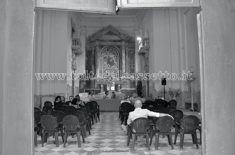 CARRARA (Via Carriona) - La Chiesa delle Lacrime durante il con-vivere Festival