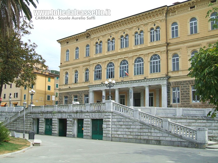 CARRARA - Le scuole Aurelio Saffi