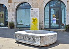 WHITE CARRARA 2026 (Design Lives in The City) - Scultura in marmo "Coraggio" disegnata da Viviana Bianchi