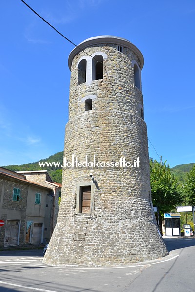 CASOLA IN LUNIGIANA (Settembre 2018) - La Torre Medievale come si presenta al termine dei lavori di restauro