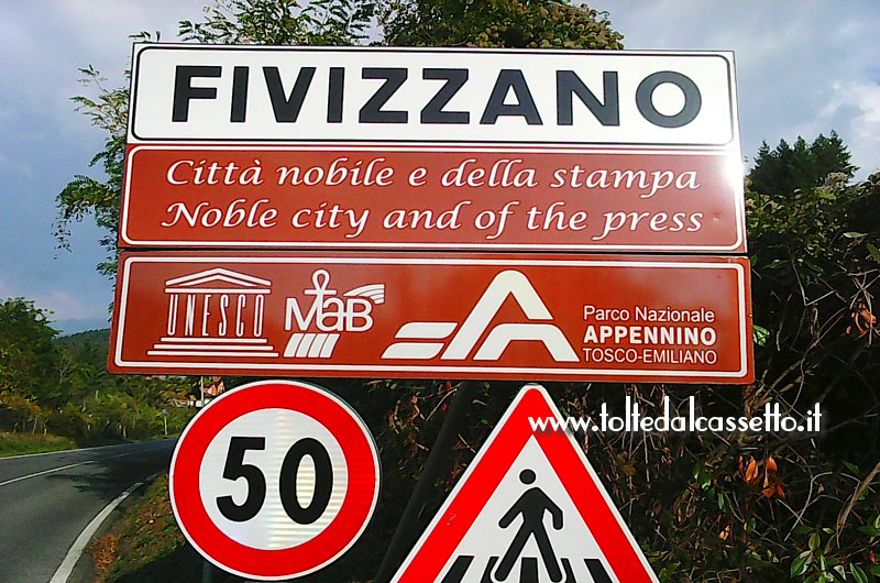 FIVIZZANO - Segnaletica turistica "Città nobile e della stampa"