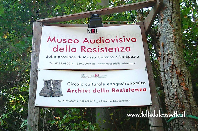 FOSDINOVO - Segnaletica turistica del Museo Audiovisivo della Resistenza (Province di Massa Carrara e La Spezia)