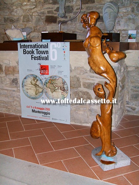 MONTEREGGIO (Chiesa di Sant'Apollinare) - Sculture e oggetti d'arte in esposizione durante il Booktown Festival