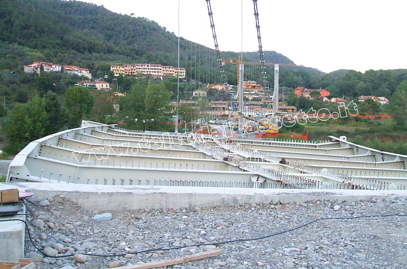 PONTE di STADANO (30 settembre 2016) - Modulo con curvatura dopo l'installazione