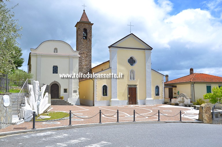 PODENZANA (Piazza Don Bartolino Bertacchini) - La Chiesa dei Santi Giacomo e Cristoforo