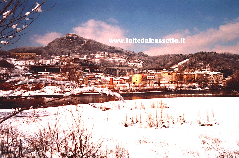 PODENZANA - Paesaggio invernale con fiume Magra