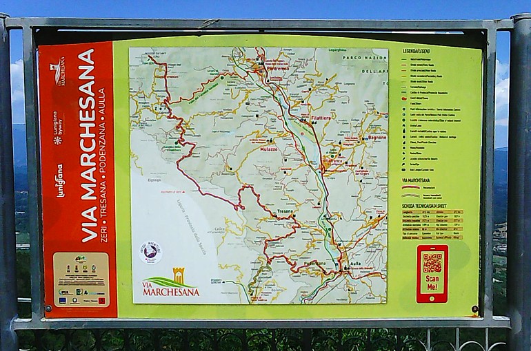 PODENZANA - Segnaletica turistica contenente il percorso della Via Marchesana