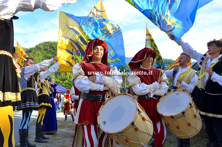 SAGRA DEI POMI (Codiponte) - Parata finale del Gruppo Storico di Fivizzano