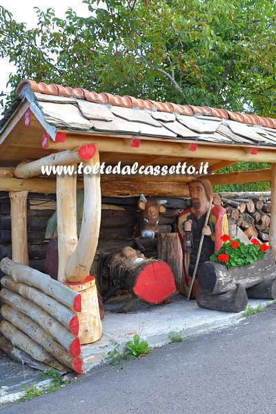 CROCETTA DI MULAZZO - "Capanna della Nativit" con sculture in legno del maestro d'ascia Gino Fogola