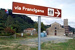 FILATTIERA - Cartello turistico della Via Francigena e facciata della Pieve di Santo Stefano di Sorano