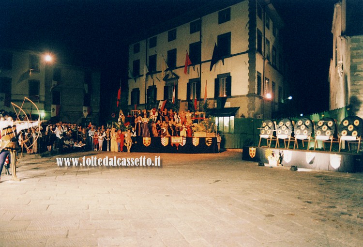 FIVIZZANO - IL campo di gara della Disfida con i cinque bersagli da colpire