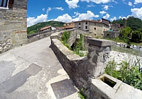 GRAGNOLA  di Fivizzano - Ponte sul Lucido, Fonte dei Malaspina e Castello dell'Aquila