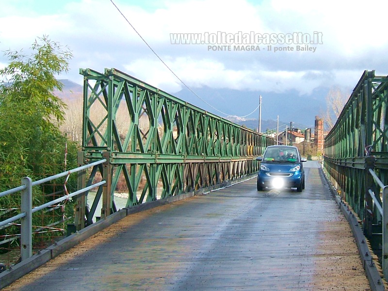 PONTE MAGRA - Il piano stradale del ponte Bailey