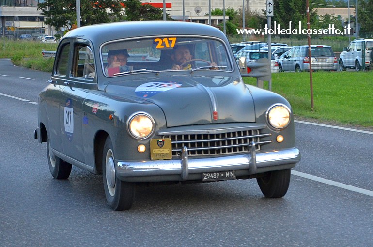 MILLE MIGLIA 2018 - Fiat 1400 del 1951 (num. 217 - Categoria Veicoli Militari)