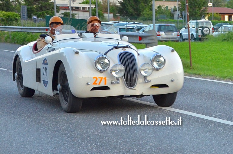 MILLE MIGLIA 2018 - Jaguar XK 120 OTS SE del 1953 (num. 271 - Sponsor Team Manual Shift)