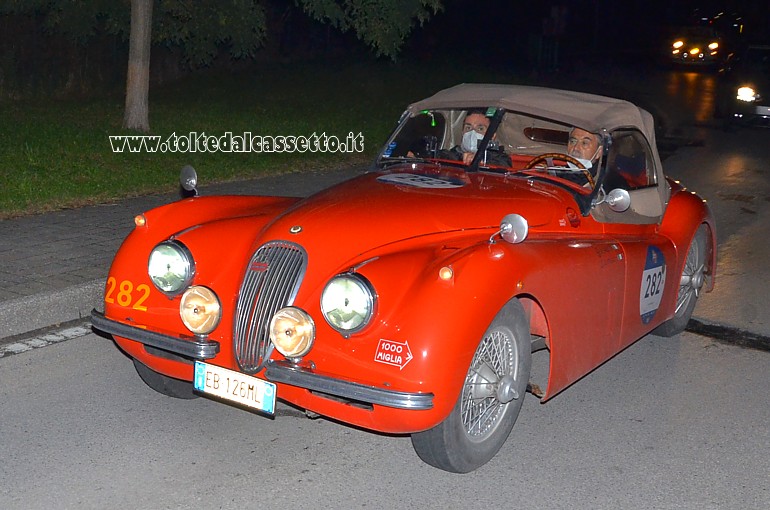 MILLE MIGLIA 2020 - Jaguar XK 120 OTS Roadster anno 1954 (Equipaggio: Massimo Saggini e Domenico Maria Struzzi - Numero di gara: 282)