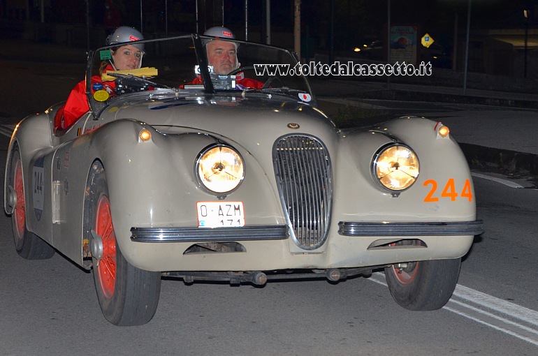 MILLE MIGLIA 2020 - Jaguar XK 120 OTS Roadster anno 1954 (Equipaggio: Jerry Henskens e Astrid Henskens - Scuderia: Houtkamp - Numero di gara: 244)