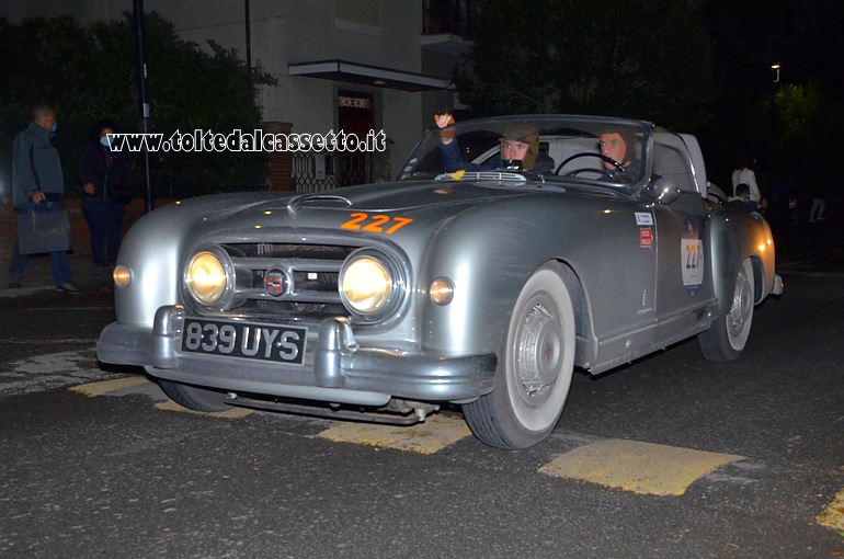 MILLE MIGLIA 2020 - Nash Healey Sports 4138 cm anno 1953 (Equipaggio: Michael e Tom Cantillon - Numero di gara: 227)