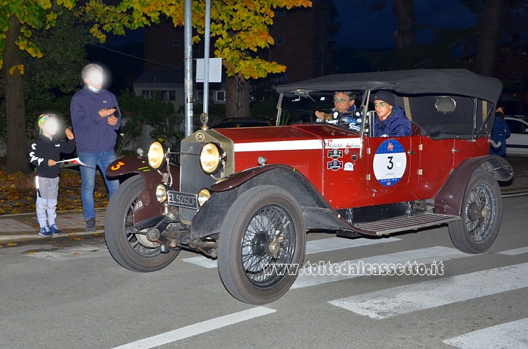 MILLE MIGLIA 2020 - OM 665 S anno 1926 (Equipaggio: Alberto e Federico Riboldi - Numero di gara: 3)