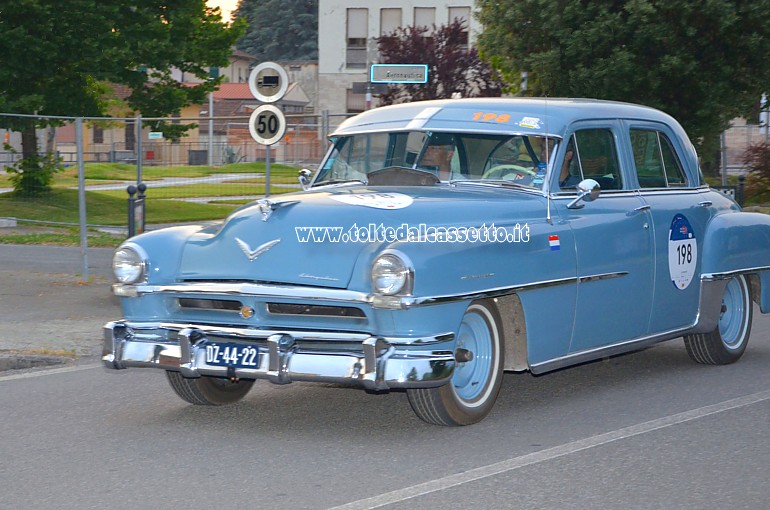 MILLE MIGLIA 2021 - Chrysler Saratoga 5300 anno 1952 (Equipaggio: Paulus Bergers e Raimond Kleykers - Numero di gara: 198)