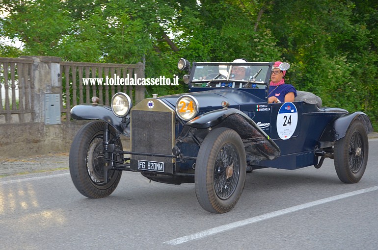 MILLE MIGLIA 2021 - Lancia Lambda Spider Casaro anno 1927 (Equipaggio: Gianmario Fontanella e Anna Maria Covelli - Numero di gara: 24)