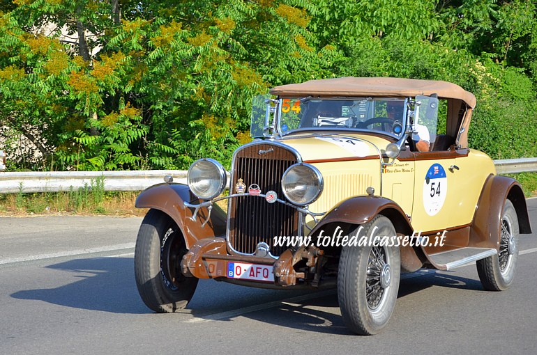 MILLE MIGLIA 2022 - Chrysler 75 anno 1929 (Equipaggio: Michel Decremer e Claire Marie Martens - Numero di gara: 54)