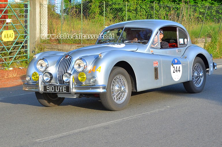 MILLE MIGLIA 2022 - Jaguar XK 140 FHC anno 1956 (Equipaggio: Jeffrey Morgan e Kent Jones - Numero di gara: 244 - Team: Woodham Mortimer)