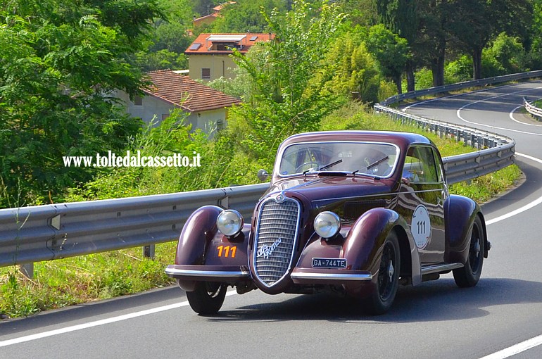 MILLE MIGLIA 2024 - Alfa Romeo 6C 2300 B Mille Miglia anno 1937 (Equipaggio: Antonio Belotti e Ugo Gambardella - Numero di gara: 111)
