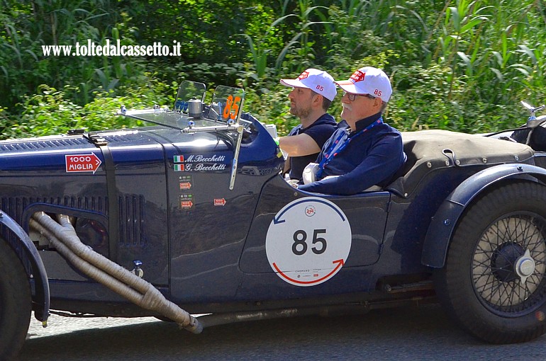 MILLE MIGLIA 2024 - Aston Martin Le Mans anno 1933 (Equipaggio: Giorgio Becchetti e Marco Becchetti - Numero di gara: 85)