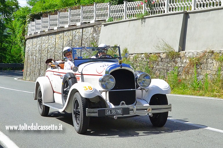 MILLE MIGLIA 2024 - Chrysler 72 del 1928 (Equipaggio: Gianni Acciai e Susanna Peruzzi - Numero di gara: 38)