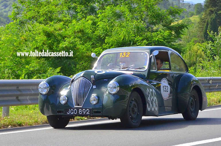 MILLE MIGLIA 2024 - Healey 2400 Elliot anno 1947 (Equipaggio: Philipp Schenk e Kristian Vandermere Fleming - Numero di gara: 132)