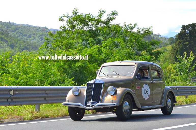 MILLE MIGLIA 2024 - Lancia Aprilia Berlina 1350 anno 1937 (Equipaggio: Alessandro Molgora e Adriana Montini - Numero di gara: 105)