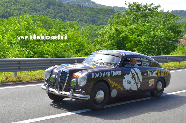 MILLE MIGLIA 2024 - Lancia Aurelia B20 GT 2000 Berlina anno 1951 (Equipaggio: Jurriaan Shouwemburg e Alexander Matthiis Lindeman - Numero di gara: 186)