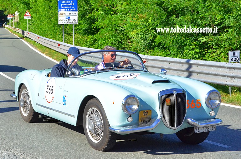 MILLE MIGLIA 2024 - Lancia Aurelia B24 Spider America anno 1955 (Equipaggio: Jeffrev Starr Pope e Blake Patrick Arnold - Numero di gara: 365)