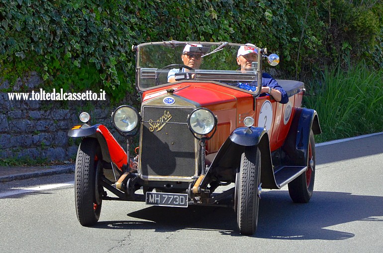 MILLE MIGLIA 2024 - OM 665 Superba anno 1925 (Equipaggio: Vincenzo Bertoli e Doriano Vavassori - Numero di gara: 2)