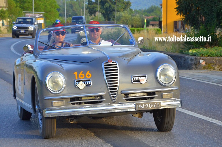 MILLE MIGLIA 2025 - Alfa Romeo 6C 2500 SS Cabriolet anno 1948 (Equipaggio: Frans J.N. Kramer e Alice Kramer - Numero di gara: 166)