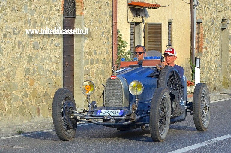 MILLE MIGLIA 2025 - Bugatti T 37 anno 1926 (Equipaggio: Domenico Battagliola e Emanuel Piona - Numero di gara: 9)