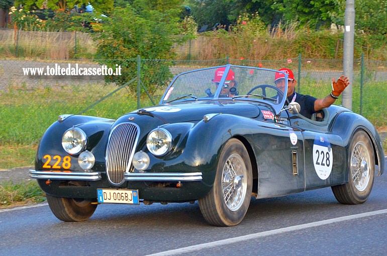MILLE MIGLIA 2025 - Jaguar XK 120 OTS Roadster anno 1951 (Equipaggio: Andrea Cartossi e Alessandro Metelli - Numero di gara: 228)