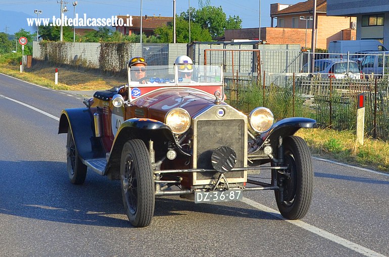 MILLE MIGLIA 2025 - Lancia Lambda Tipo 223 Corto anno 1928 (Equipaggio: Emiel Putman e Wouter Lammerse - Numero di gara: 40)
