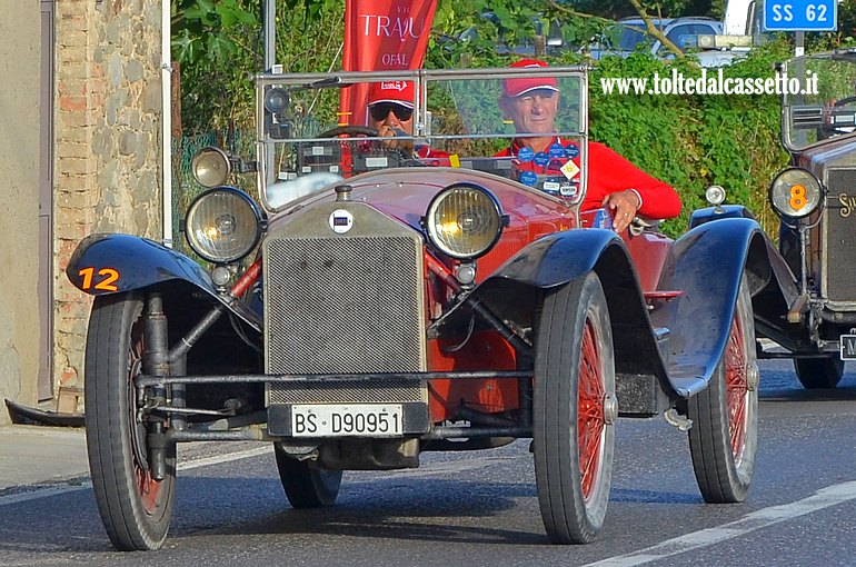 MILLE MIGLIA 2025 - Lancia Lambda V Serie Casaro anno 1925 (Equipaggio: Ezio Sala e Pietro Bonomi - Numero di gara: 12)